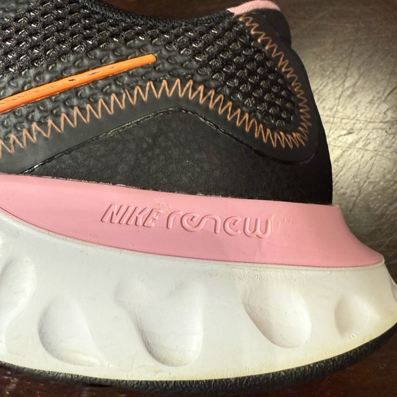 Nike Renew Run Running Shoes black and pink sz:7.5 - Picture 9 of 9